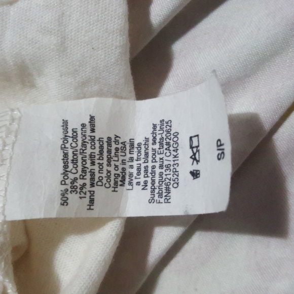 4 tops - Picture 15 of 16